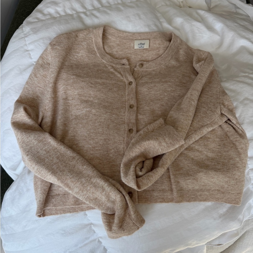Aritzia Cropped Button-Front Cardigan in Light Heathered Taupe